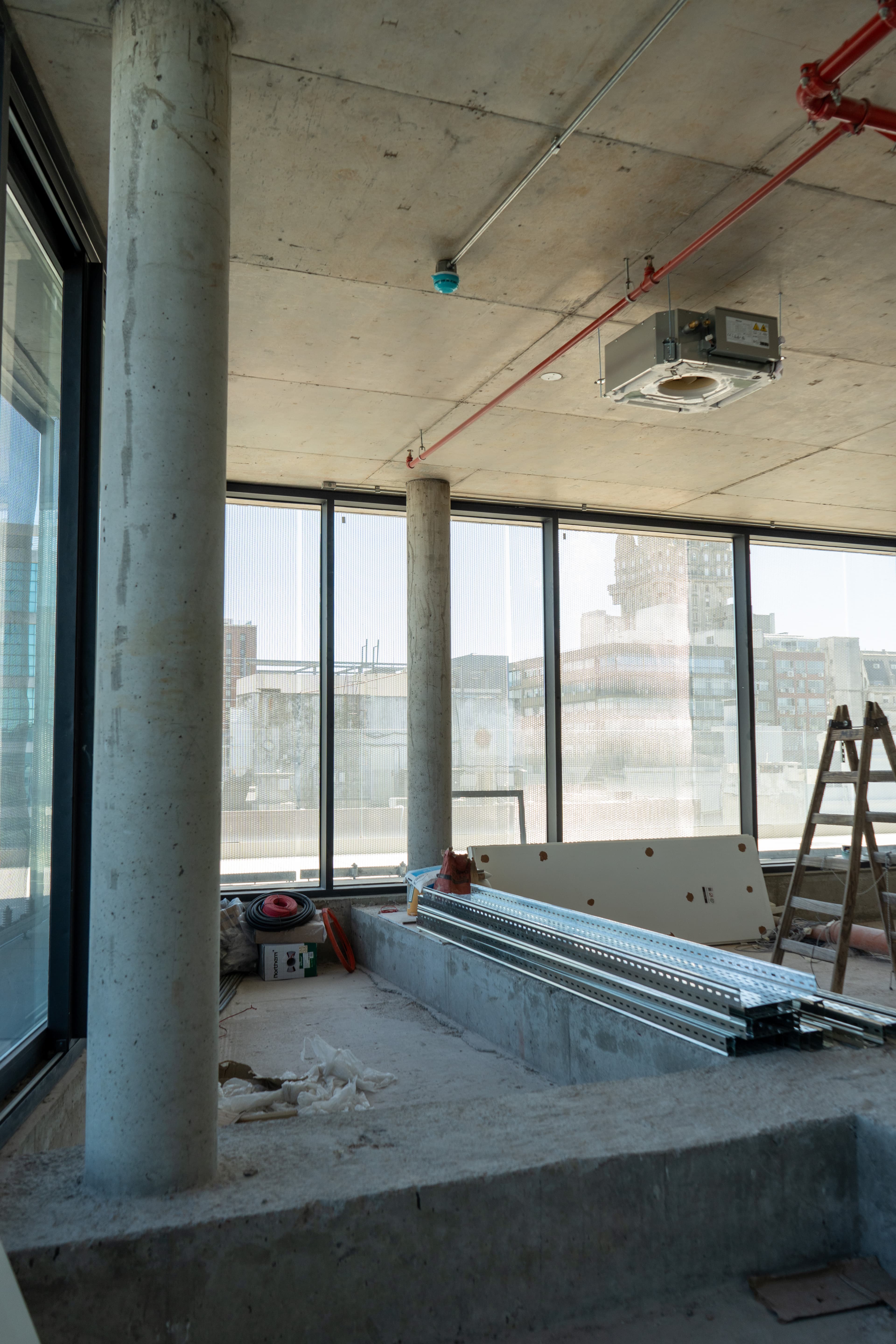 Detalle constructivo con materiales contemporáneos